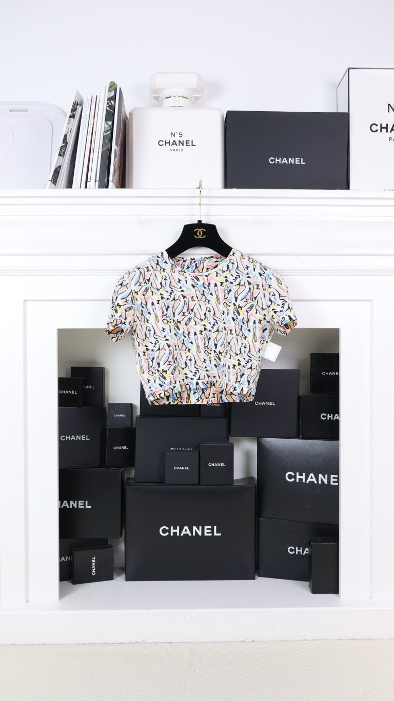 Vintage Chanel 95P Shoe Print Cropped T-Shirt