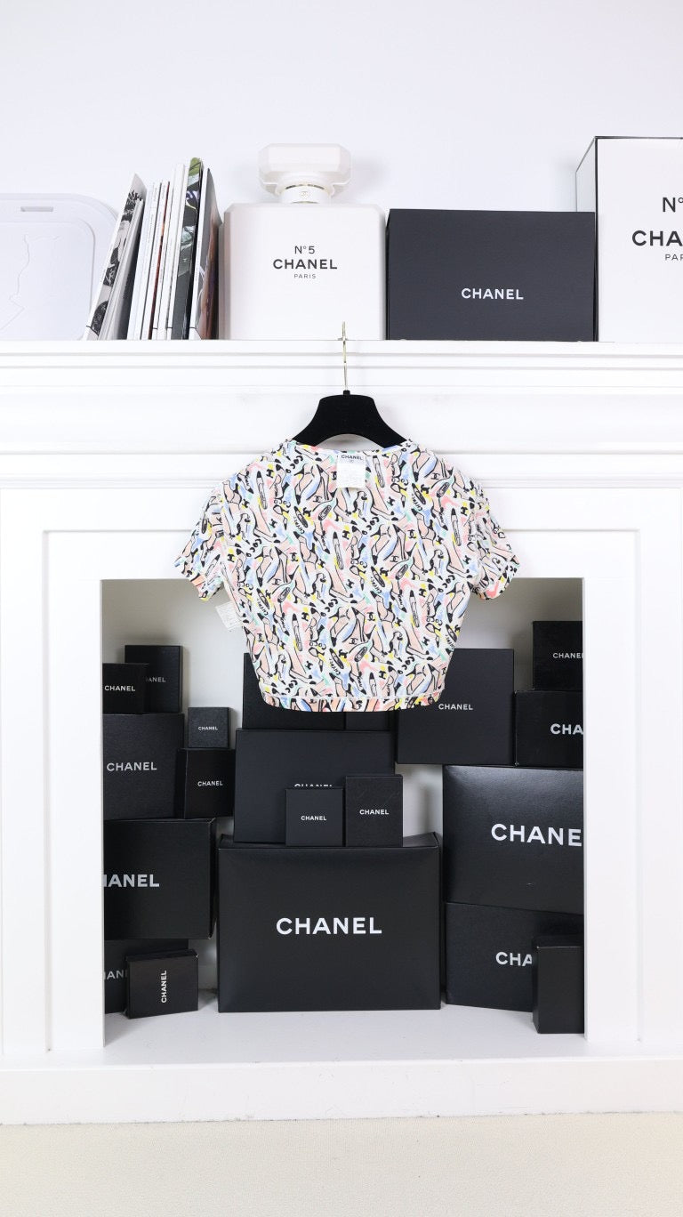 Vintage Chanel 95P Shoe Print Cropped T-Shirt