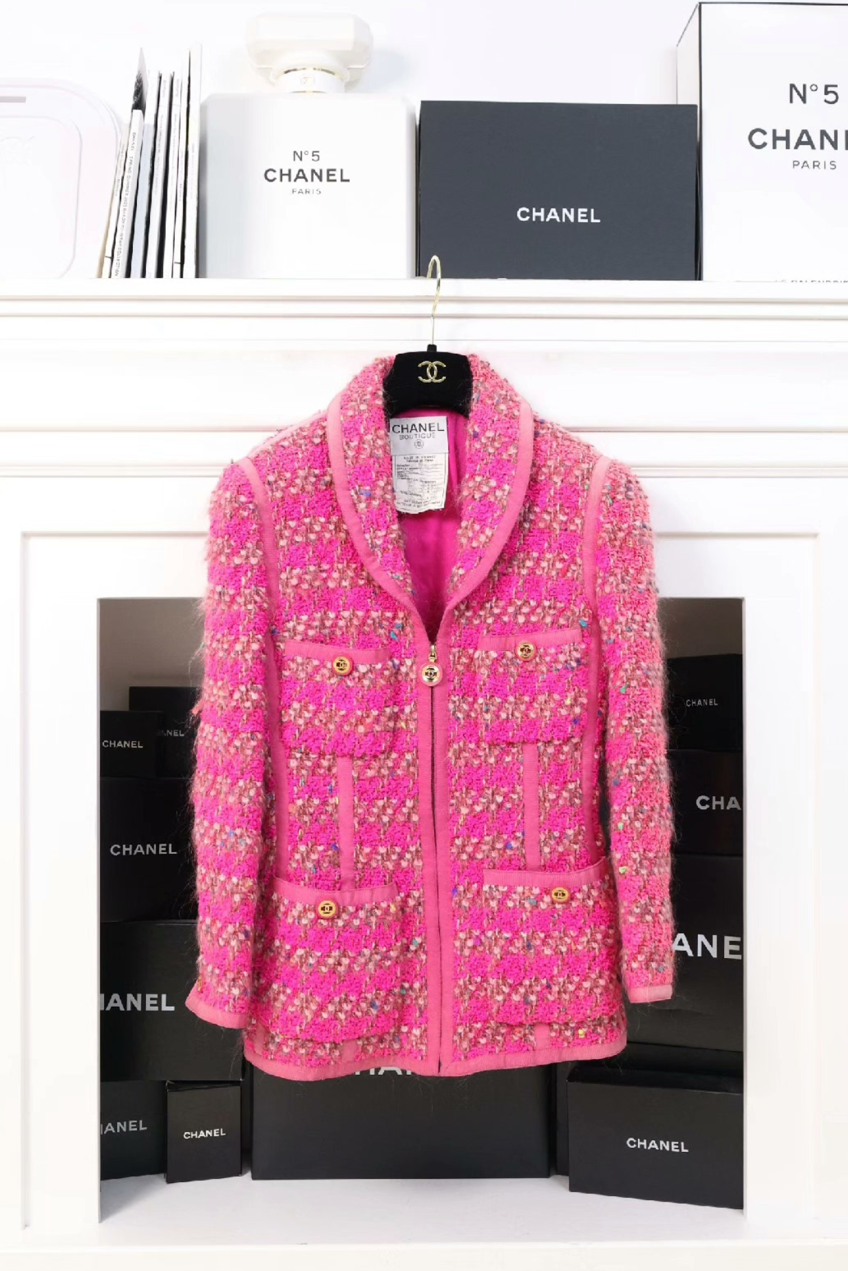 Vintage Chanel 1989 Runway Pink Tweed Jacket