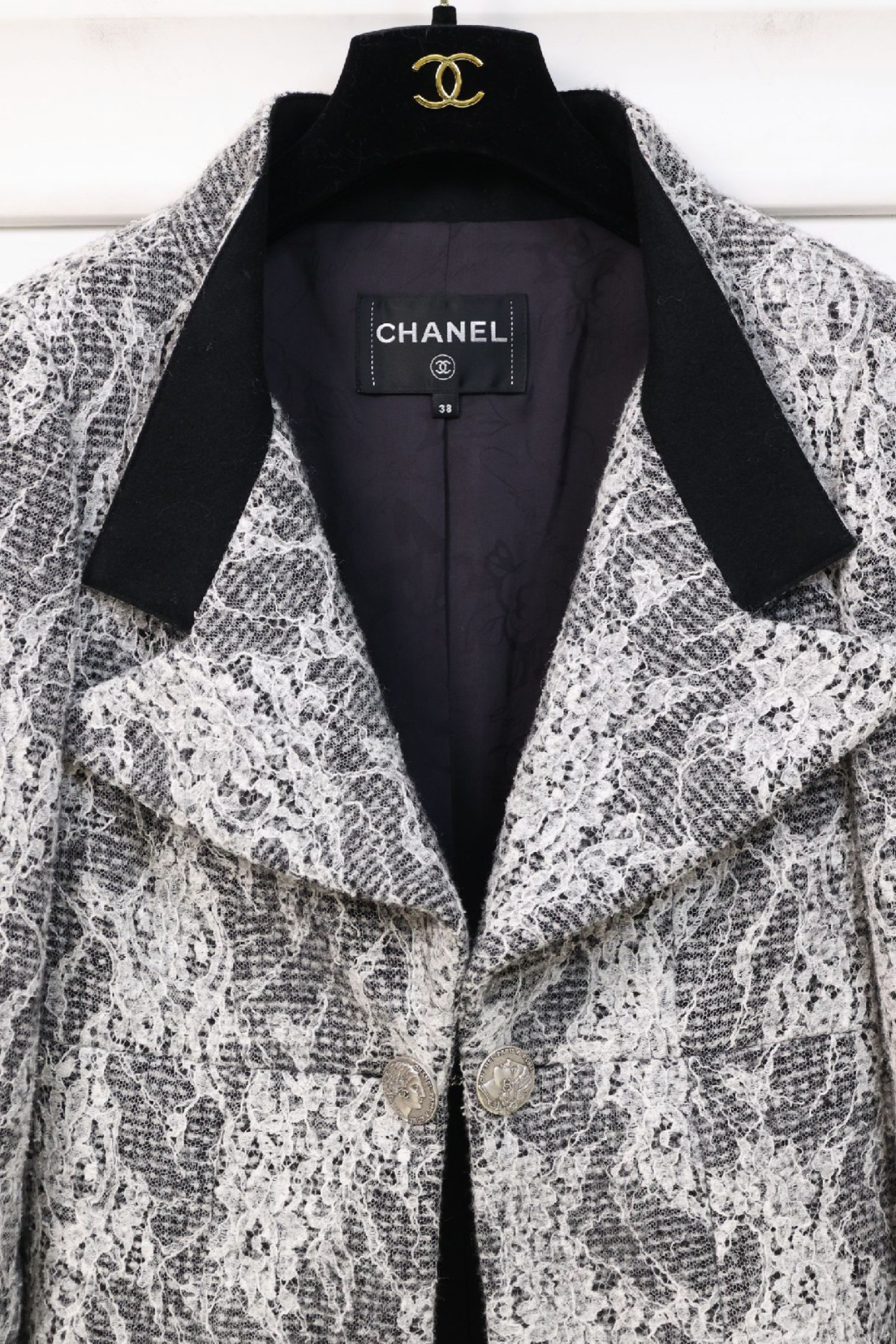 Chanel 16AW Roma Laced Coat