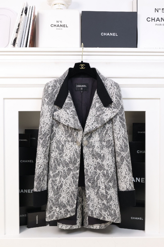 Chanel 16AW Roma Laced Coat