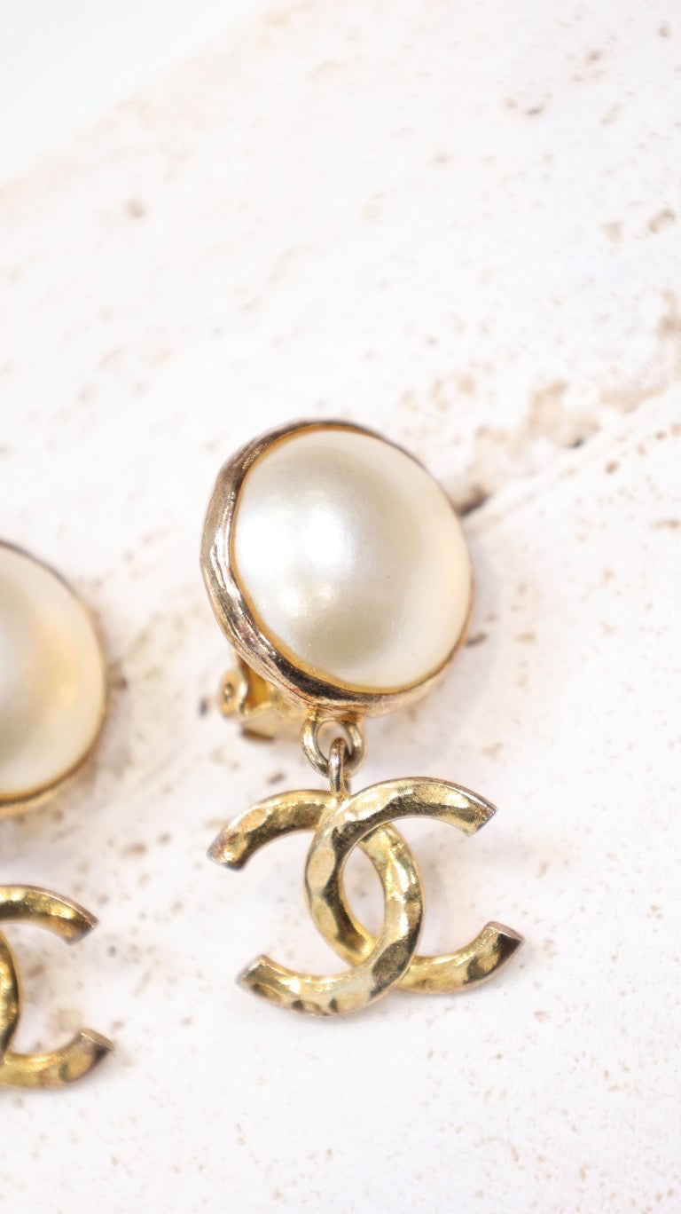 Vintage Chanel 94A CC Pearl Ear Clips