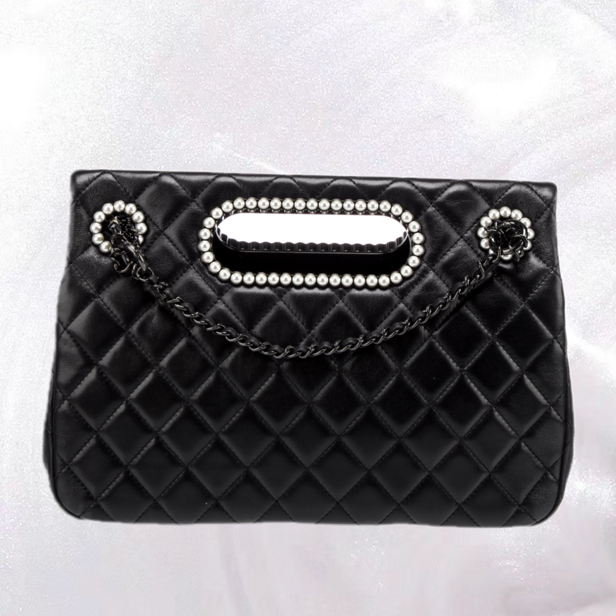 Chanel 23Pre-Fall Pearl Chain Flap Bag