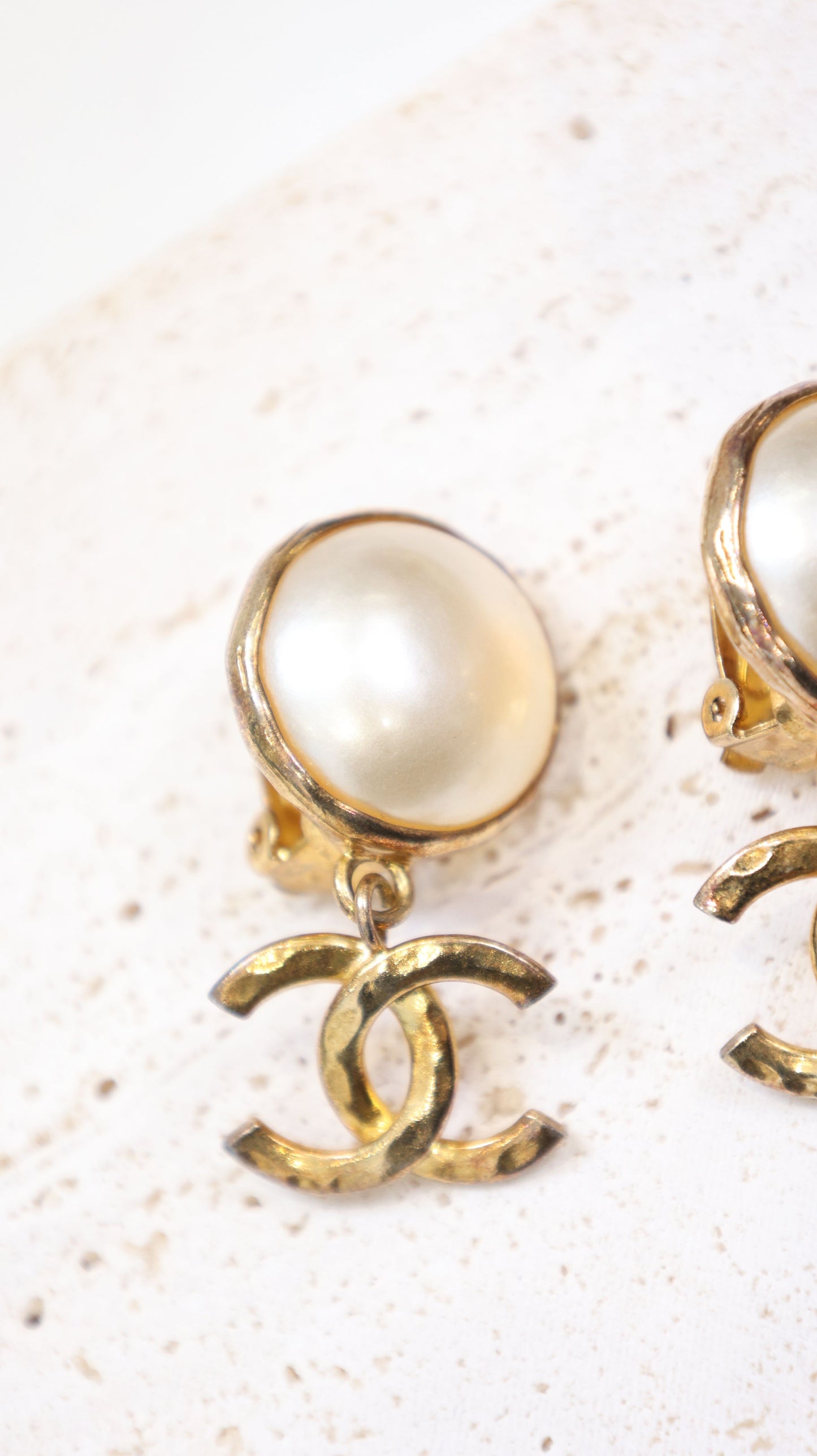 Vintage Chanel 94A CC Pearl Ear Clips