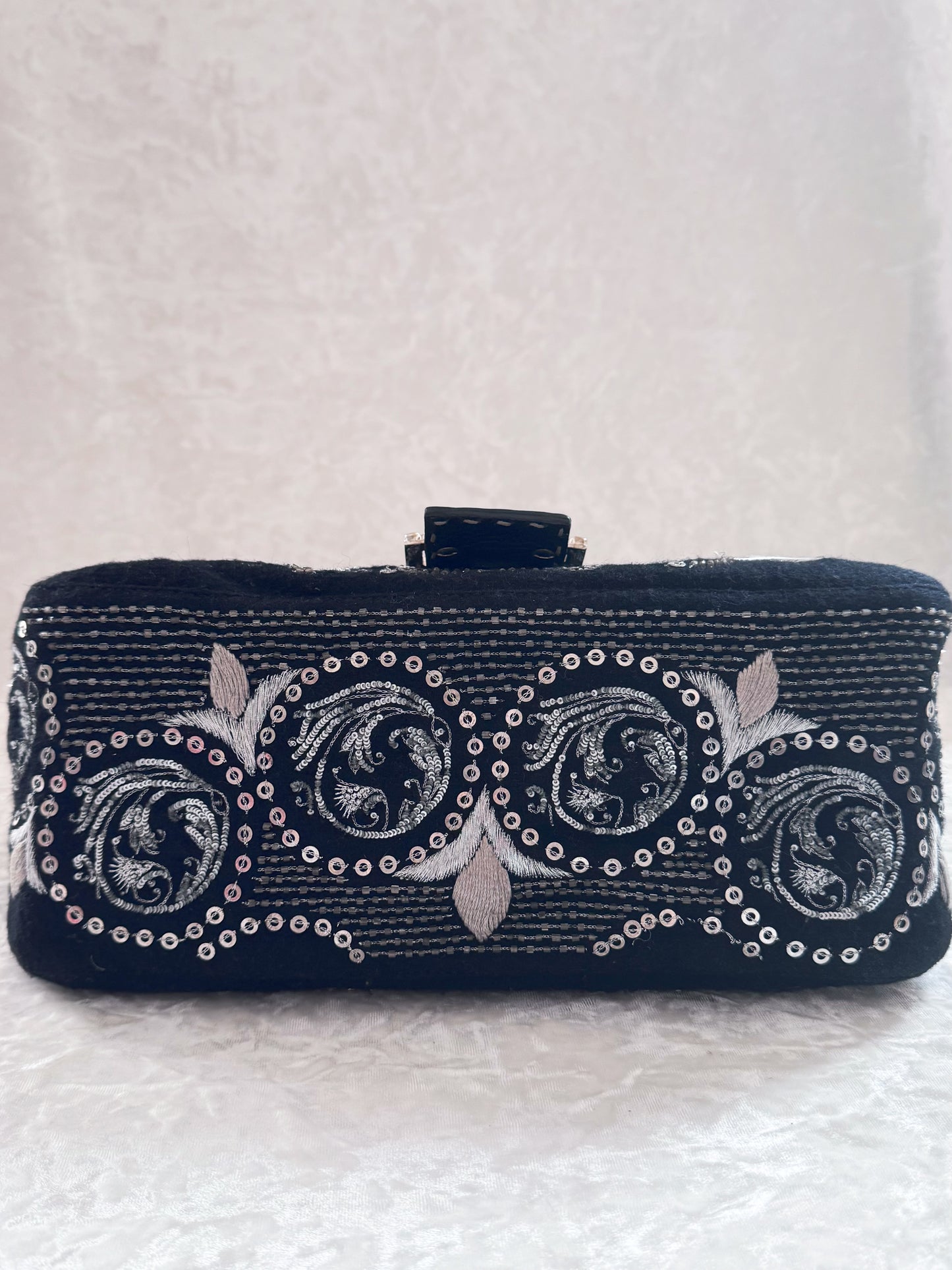 Fendi Black Wool Sliver Embroidery Sequins Mamma Baguette
