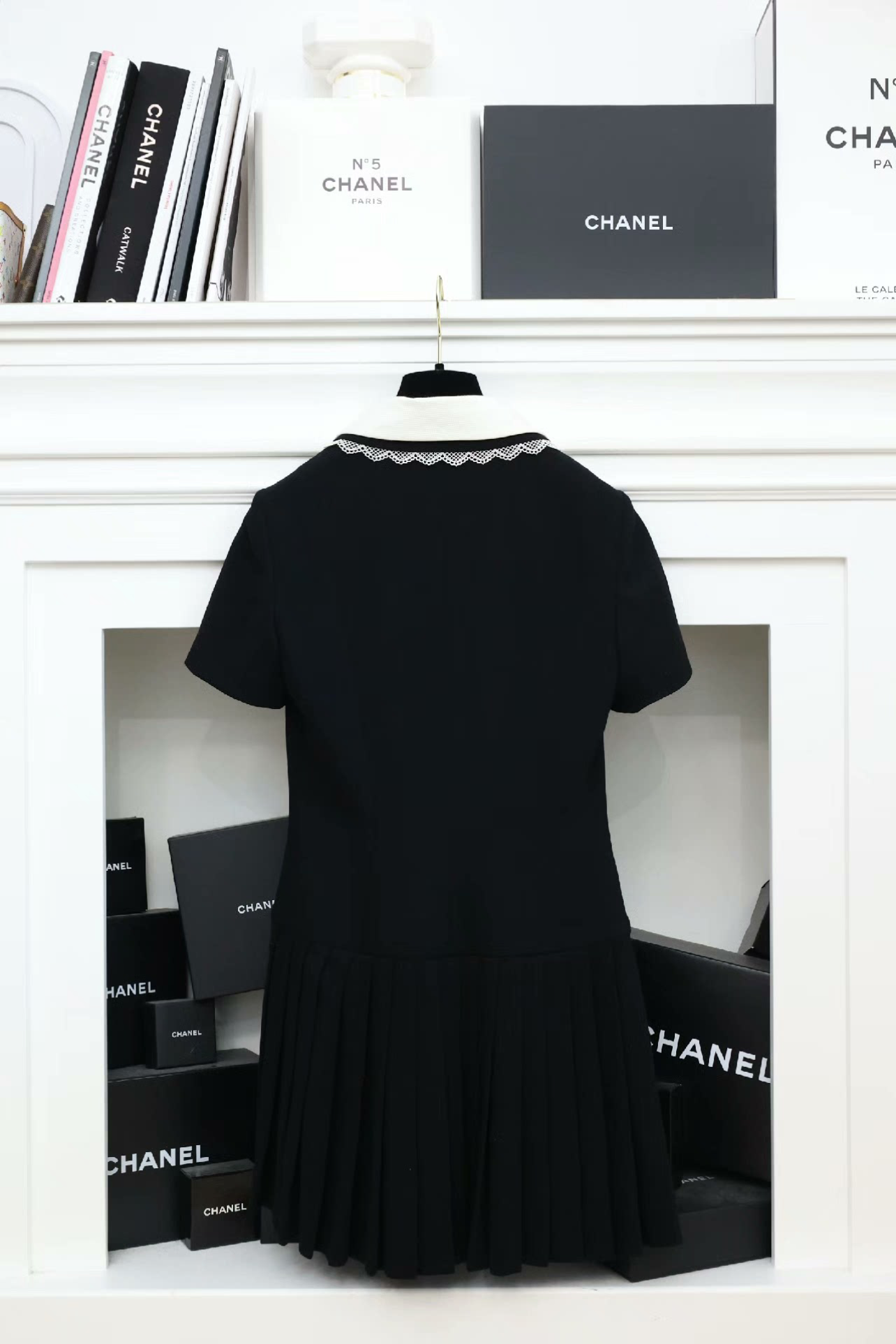 Vintage Chanel 95C Laces Detailed Dress